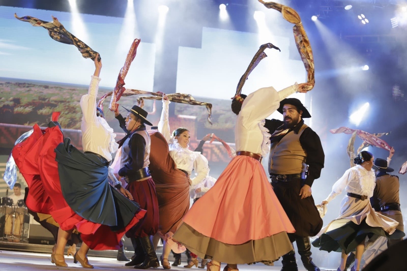 delegacion - Bailarines Cosquin