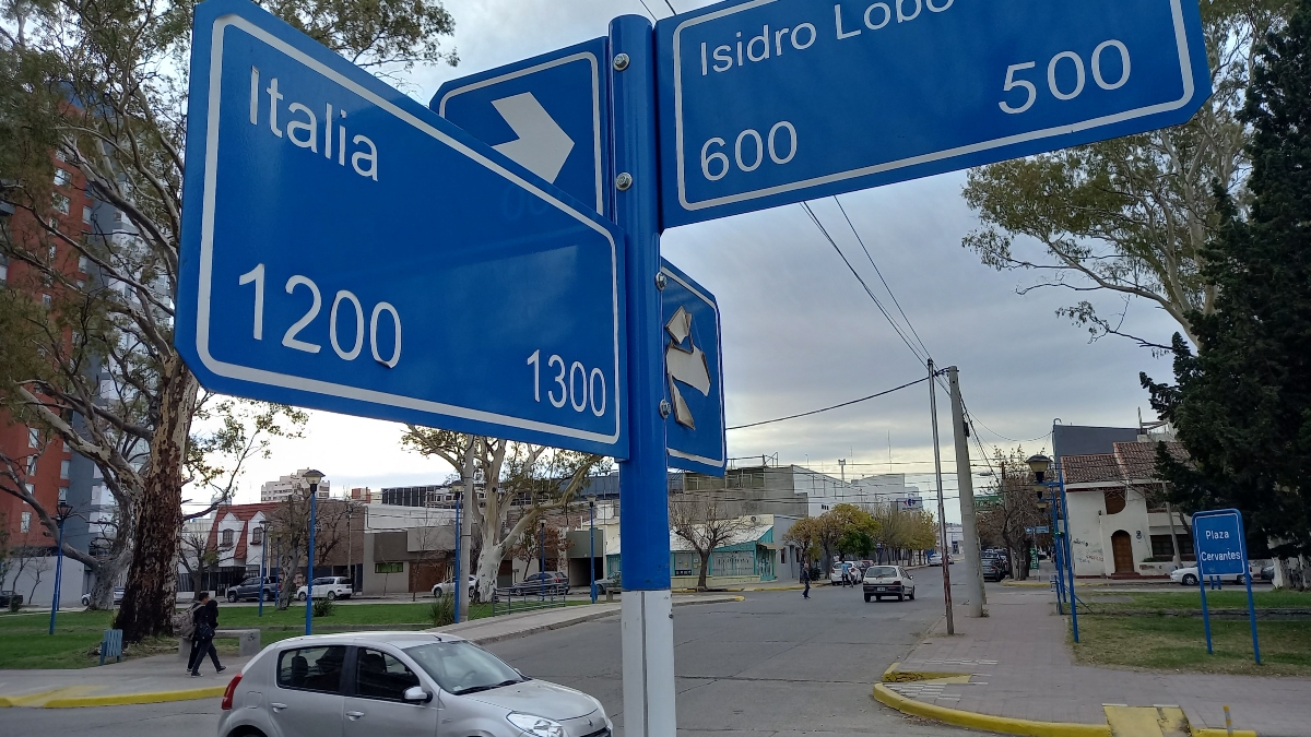 La calle Italia de General Roca y su historia