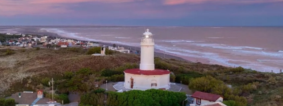 Faro Río Negro: Patrimonio cultural de la humanidad